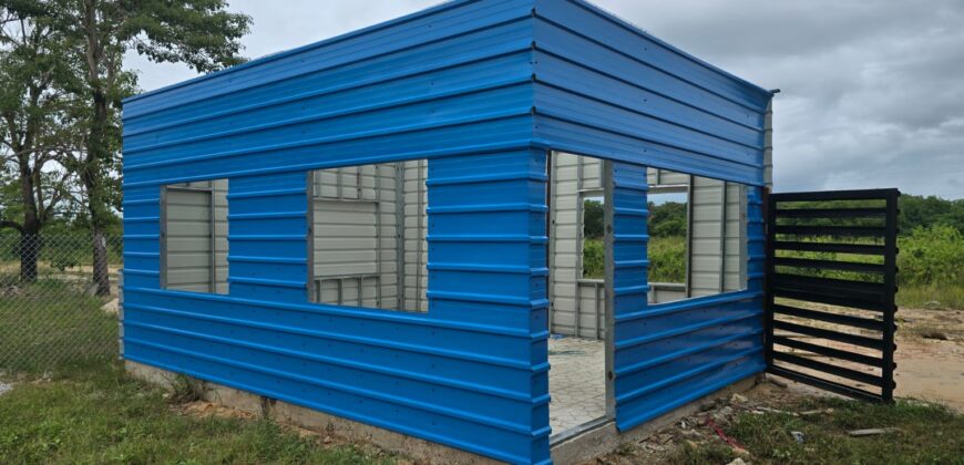 Commercial Unit (FOR RENT)